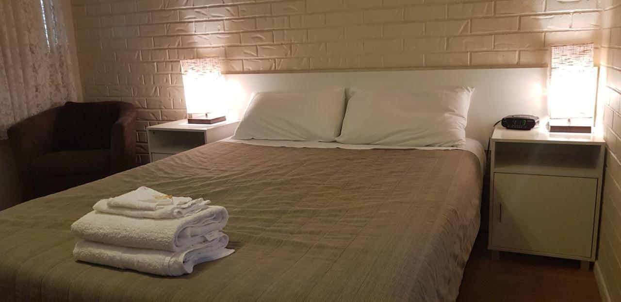 Bondi Motel Moree Esterno foto